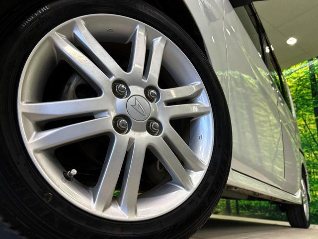 �y����15�C���`�A���~�z�C�[���z�O�ςɃ}�b�`���������A���~�z�C�[���𑕒����Ă���܂��B�e��ЊO�A���~�z�C�[����A�X�^�b�h���X�^�C�����戵�����Ă���܂��B���񂲑��k����������