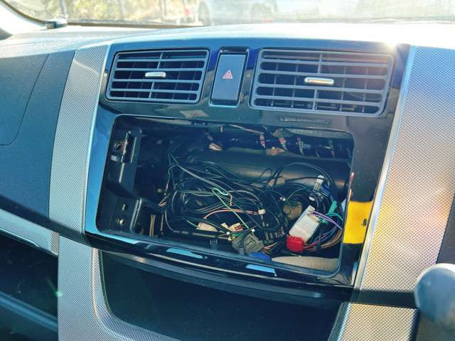 ���D�݂̃J�[�i�r�ւ̃J�X�^�����������������܂�!����]�̍ۂɂ͓��X�X�^�b�t�܂ł��C�y�ɂ����k��������