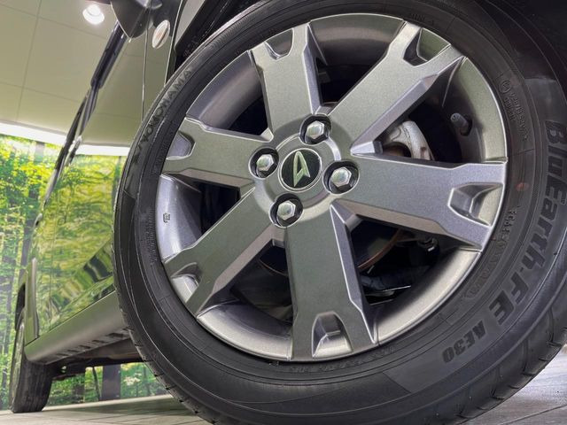 �y����15�C���`�A���~�z�C�[���z�O�ςɃ}�b�`���������A���~�z�C�[���𑕒����Ă���܂��B�e��ЊO�A���~�z�C�[����A�X�^�b�h���X�^�C�����戵�����Ă���܂��B���񂲑��k����������