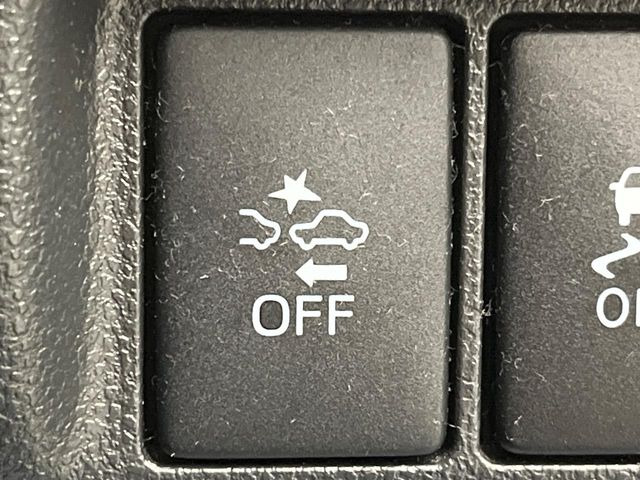 �y�X�}�[�g�A�V�X�g�z���s���ɑO���̎ԗ�����F�����A�Փ˂������Ȏ��͌x��ƃu���[�L�ŏՓˉ���Ɣ�Q�y�����A�V�X�g�B�����S�Ƀh���C�u�����y���݂��������܂��B