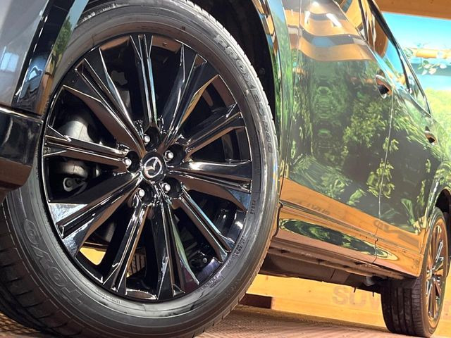 �y����19�C���`�A���~�z�C�[���z�O�ςɃ}�b�`���������A���~�z�C�[���𑕒����Ă���܂��B�e��ЊO�A���~�z�C�[����A�X�^�b�h���X�^�C�����戵�����Ă���܂��B���񂲑��k����������