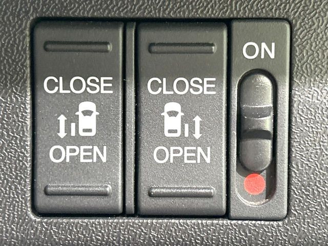 �y�����p���[�X���C�h�h�A�z�X�}�[�g�L�[��^�]�Ȃ̃X�C�b�`�Ō�ȗ����X���C�h�h�A�̊J���\���d��������͂����ăh�A���J����K�v�������A�����Ȃ��q�l�ł��ȒP�ɊJ���߂ł����K�ł���