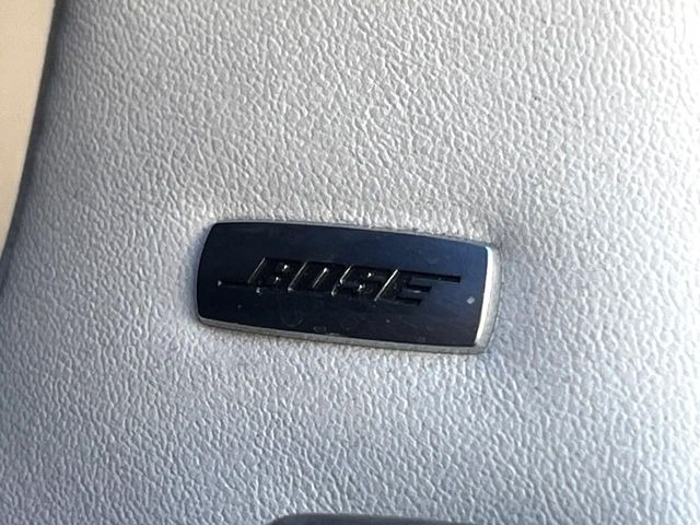 �yBOSE�T�E���h�V�X�e���z���[�J�[�I�v�V�����̍��i�ʃT�E���h�V�X�e���𓋍ځB��p�̃`���[�j���O���{���ꂽ�召�l�X�ȃX�s�[�J�[����ǎ��ȃT�E���h���t�ł��A�Տꊴ���ӂ�鉹����Ԃ����o���܂��B