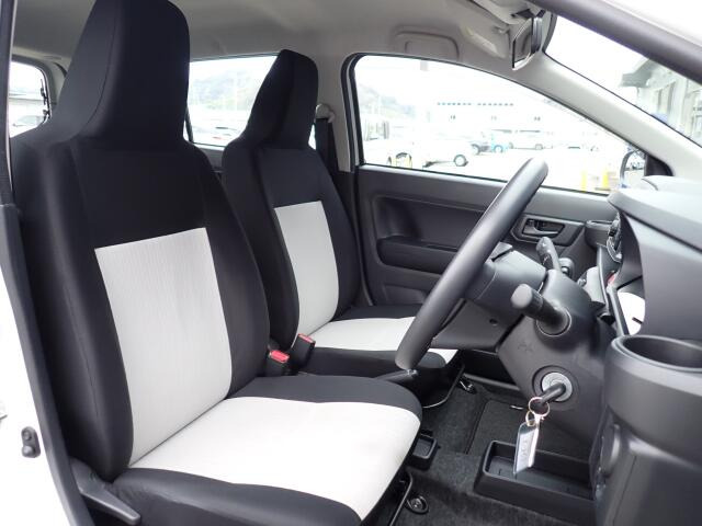 �t�����g�V�[�g�A��ԗǍD�ň��S�ł��B�傫�ȉ�����Ȃ����S�ł�