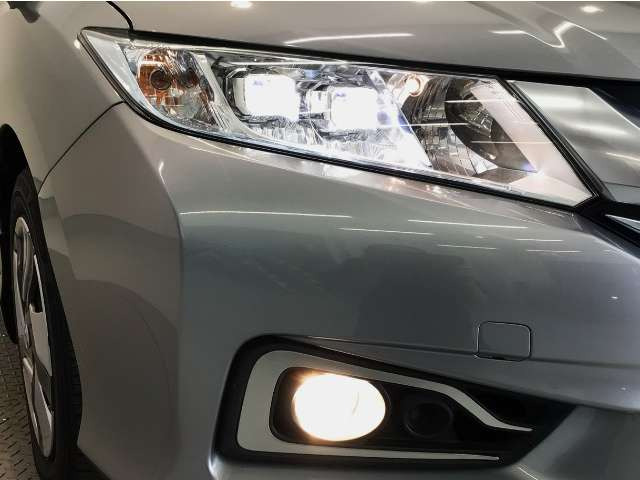 グレイス1.5 ハイブリッド LX