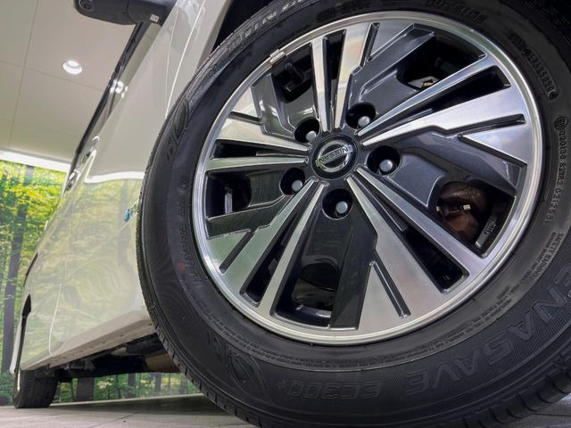 �y����15�C���`�A���~�z�C�[���z�O�ςɃ}�b�`���������A���~�z�C�[���𑕒����Ă���܂��B�e��ЊO�A���~�z�C�[����A�X�^�b�h���X�^�C�����戵�����Ă���܂��B���񂲑��k����������