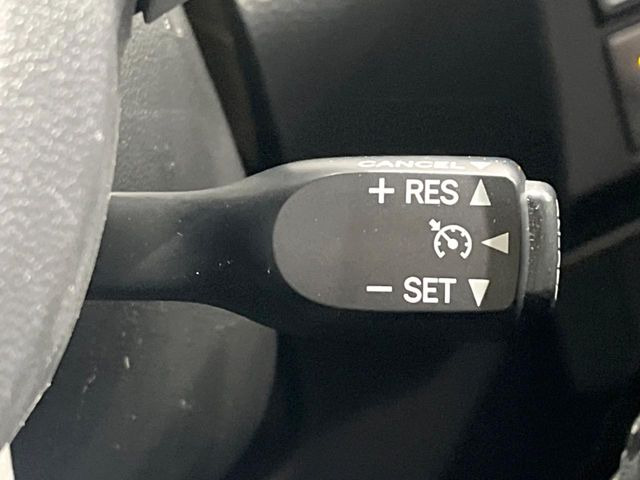 �y�N���[�Y�R���g���[���z�������H�����N���N���s�B�A�N�Z���𗣂��Ă���葬�x�ő��s���ł��A�������^�]���̕��S���y��!�����E�������ȒP�ȃX�C�b�`����Œ����ł��܂��B