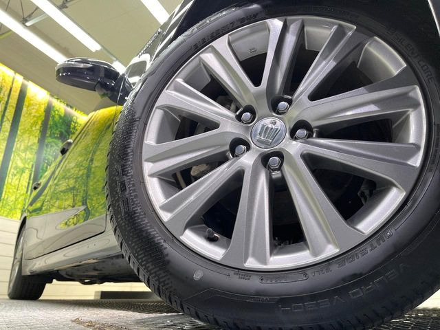 �y����17�C���`�A���~�z�C�[���z�O�ςɃ}�b�`���������A���~�z�C�[���𑕒����Ă���܂��B�e��ЊO�A���~�z�C�[����A�X�^�b�h���X�^�C�����戵�����Ă���܂��B���񂲑��k����������