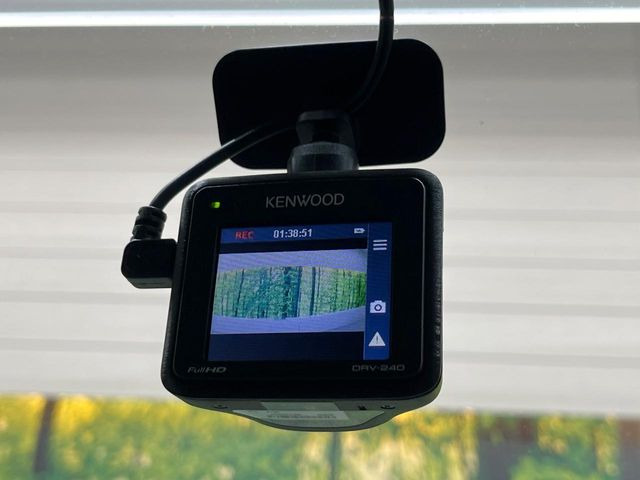 �y�h���C�u���R�[�_�[�z���S�E���S�ȃJ�[���C�t�ɕK�{�̃h���C�u���R�[�_�[�𑕔�!���s���͂������A������^�]�⎖�̂ɑ��������ۂ̏󋵂��f���ŋL�^���A����̃��X�N�ɔ����܂��B