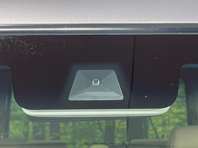 �y�z���_�Z���V���O�z���s���ɑO���̎ԗ�����F�����A�Փ˂������Ȏ��͌x��ƃu���[�L�ŏՓˉ���Ɣ�Q�y�����A�V�X�g�B�����S�Ƀh���C�u�����y���݂��������܂��B