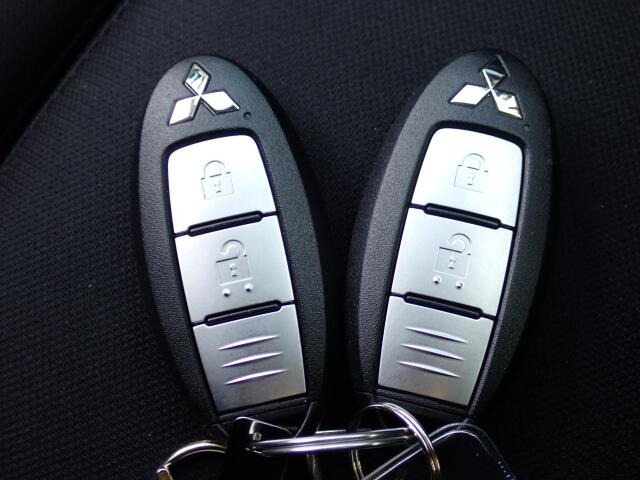 �X�}�[�g�L�[����!�L�[���|�P�b�g��o�b�O�ɓ��ꂽ�܂܁A�h�A���b�N�̊J���E�{���E�G���W���n�����\�ł��B