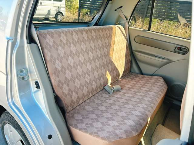 ���Ђł͌��I�������Ԃ𖈌���ʂɎd������s�Ȃ��A�����߂₷�����i�ł��񋟂��Ă���܂���