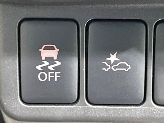 �y������h�~���u�z�ԗ��̉���������m����ƁA�����I�Ɏԗ��̐i�s������ۂ悤�Ɏԗ��𐧌䂵�܂��B�J�̓��ȂǊ���₷���H�ʏ󋵂ł����S�ȉ^�]���\�ł��B