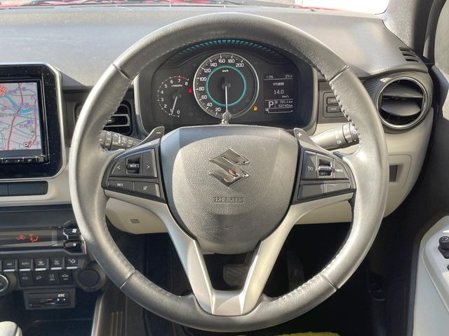 �y�����v�����X�e�A�����O�z�㎿�Ȋv���g�p���邱�ƂŁA��ɂ����������݂ƂĂ��^�]���₷���n���h���ł���