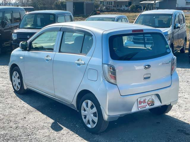 ���X�ł͌y�����Ԃ��畁�ʎԂ܂ŕ��L���I�[�����[�J�[�̎Ԏ�E�F�E�O���[�h��L�x�ɑ����Ă���܂��B