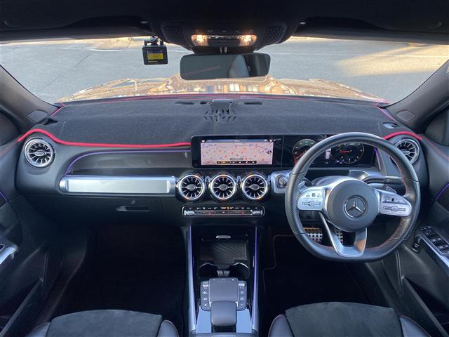 GLBGLB200d 4マチック AMGライン 4WD