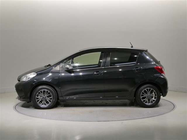 ヴィッツ1.3 ジュエラ