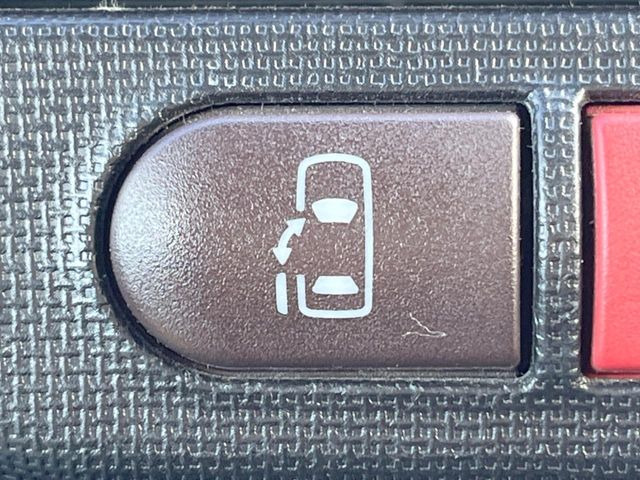 �y�p���[�X���C�h�h�A�z�X�}�[�g�L�[��^�]�Ȃ̃X�C�b�`�ŃX���C�h�h�A�̊J���\���d��������͂����ăh�A���J����K�v�������A���������q�l�ł��A�d���ו��������Ă��鎞�����N�ɊJ���߂ł��܂���