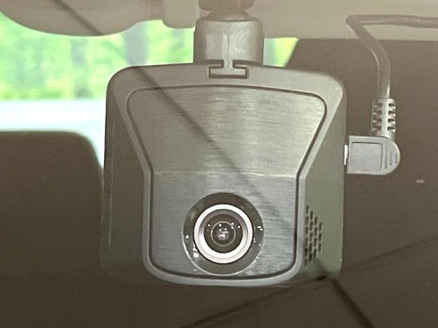 �y�h���C�u���R�[�_�[�z�h���C�u���R�[�_�[����!���s���͂������A������^�]�⎖�̂ɑ��������ہA�f���ŋL�^���A����̃��X�N�ɔ����܂��B���L�^�pSD�J�[�h�͂��q�l�����g�ł��������������K�v������܂��B