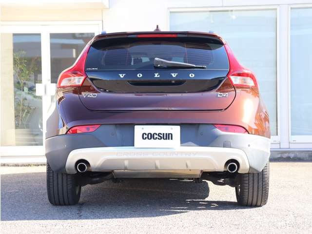 ���s�^�G���W���ɂ̓{���{�̔F�؂��擾����MOTUL�̍����I�C��SPECIFIC RBS0-2AE(0W-20)���g�p���܂��B