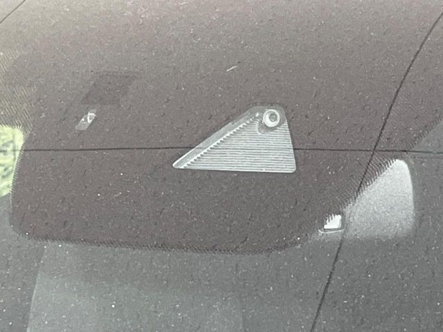 �y�X�}�[�g�V�e�B�u���[�L�T�|�[�g�z�ᑬ���s���ɑO���̎ԗ�����F�����A�Փ˂������Ȏ��͌x��ƃu���[�L�ŏՓˉ���Ɣ�Q�y�����A�V�X�g�B�����S�Ƀh���C�u�����y���݂��������܂��B