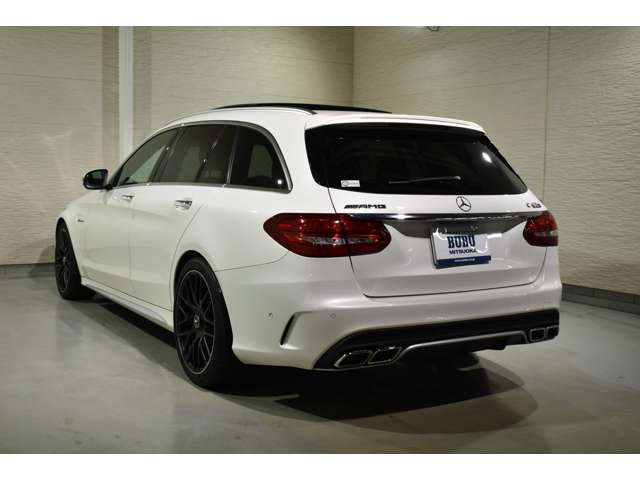 CクラスワゴンAMG C63 S