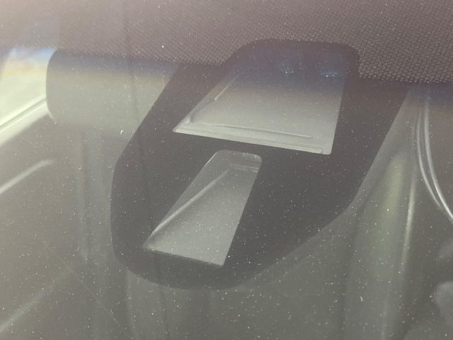 �y�V�e�B�u���[�L�A�N�e�B�u�V�X�e���z�ᑬ���s���ɑO���̎ԗ�����F�����A�Փ˂������Ȏ��͌x��ƃu���[�L�ŏՓˉ���Ɣ�Q�y�����A�V�X�g�B�����S�Ƀh���C�u�����y���݂��������܂��B