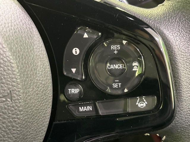 �y�A�_�v�e�B�u�N���[�Y�R���g���[���z�������H�ł̒��������s���y��!!�����ő��x��ۂN���[�Y�R���g���[�����A�Փˌy���V�X�e���ƘA�g���A�O���̎ԗ������m���ĎԊԂ�ۂ悤�ɑ��x���߂��Ă���܂�!!