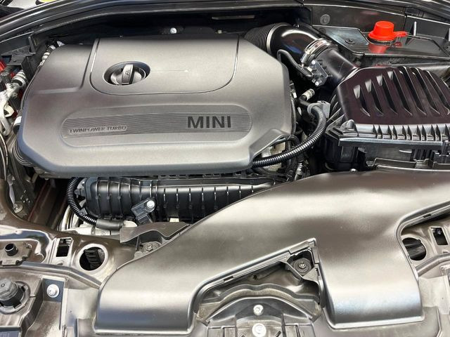 �����X�ł́A�e���[�J�[�̐�p�f�f�e�X�^�[�𓱓��B���Ǝ��i�����e�N�j�J���X�^�b�t���풓���Ă���܂��̂ŁA������̍ۂɂ����S���Ă����p���������܂��B