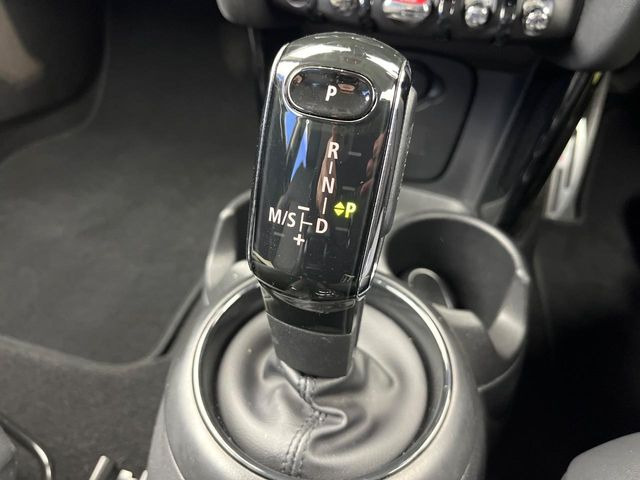 ��MT���[�h�t��AT:�ʏ�͎����ł����Ȃ���ϑ�(�M�A�`�F���W)���h���C�o�[�̑���ɂ���ĈӐ}�I�ɕς�����V�X�e���ł��B����w���i�̃h���C�u�����y���݂��������܂�!