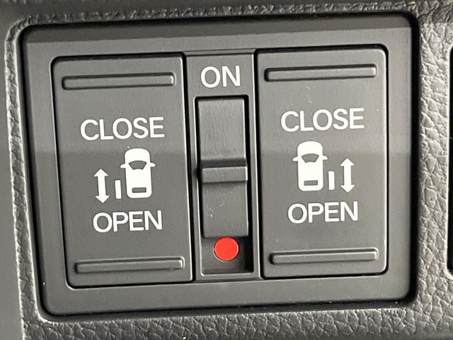 �y�����p���[�X���C�h�h�A�z�X�}�[�g�L�[��^�]�Ȃ̃X�C�b�`�Ō�ȗ����X���C�h�h�A�̊J���\���d��������͂����ăh�A���J����K�v�������A�����Ȃ��q�l�ł��ȒP�ɊJ���߂ł����K�ł���