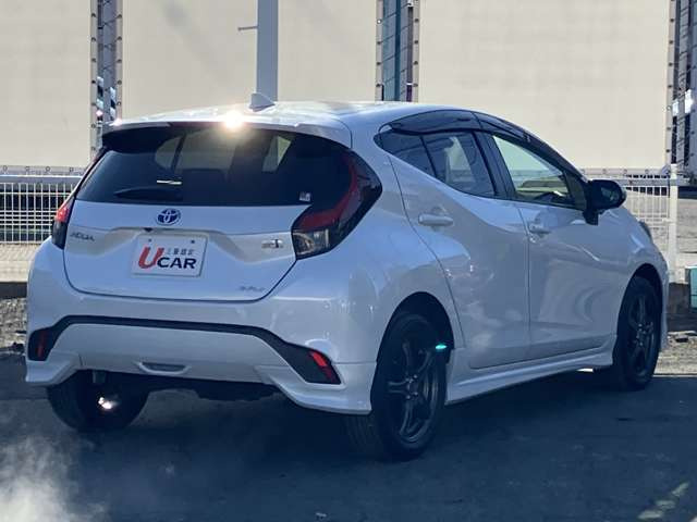 アクア1.5 Z E-Four 4WD