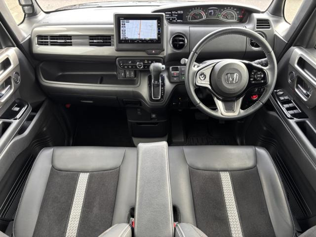 N-BOXカスタムL ターボ スタイルプラス ブラック