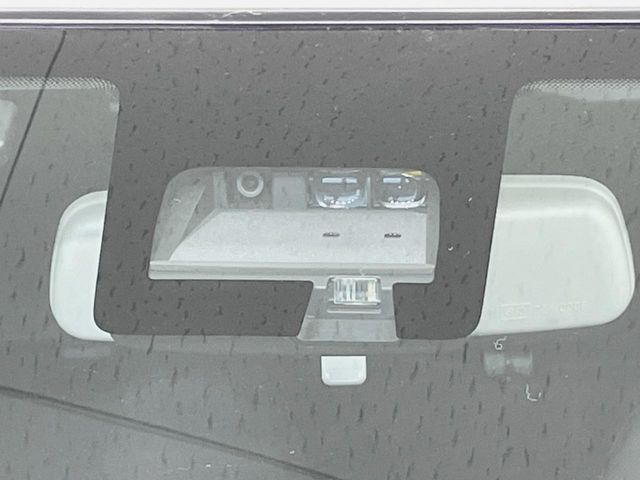 �y�X�Y�L �Z�[�t�e�B�T�|�[�g�z���s���ɑO���̎ԗ�����F�����A�Փ˂������Ȏ��͌x��ƃu���[�L�ŏՓˉ���Ɣ�Q�y�����A�V�X�g�B�����S�Ƀh���C�u�����y���݂��������܂��B