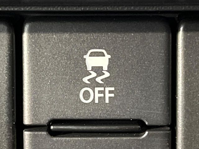 �y������h�~���u�z�ԗ��̉���������m����ƁA�����I�Ɏԗ��̐i�s������ۂ悤�Ɏԗ��𐧌䂵�܂��B�J�̓��ȂǊ���₷���H�ʏ󋵂ł����S�ȉ^�]���\�ł��B