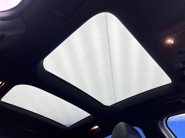 ���p�m���~�b�N�X���C�f�B���O���[�t::�唗�͂̃p�m���}���[�t�́A�㕔���Ȃɂ܂ő����Ă���A�J���I�ȋ�Ԃ����y���݂��������܂��B