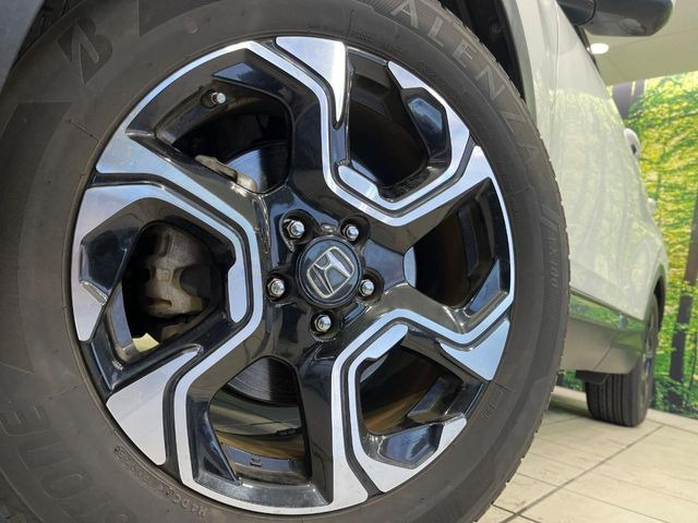 �y����18�C���`�A���~�z�C�[���z�O�ςɃ}�b�`���������A���~�z�C�[���𑕒����Ă���܂��B�e��ЊO�A���~�z�C�[����A�X�^�b�h���X�^�C�����戵�����Ă���܂��B���񂲑��k����������