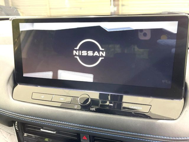 �y�����i�r�z�l�C�̏����i�r�𑕔����Ă���܂��B�i�r�̎g���₷���͂������A�I�[�f�B�I�@�\���[��!�L�����v�◷�s�͂������A�ʋ΂┃�����ȂǕ��i�̃h���C�u���y�����Ȃ�͂���