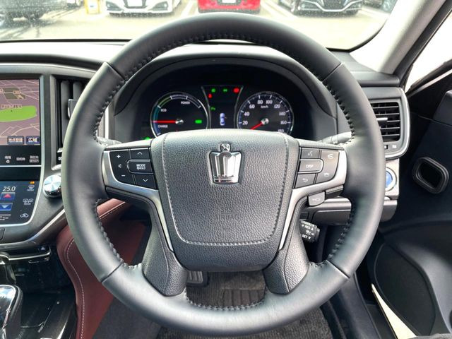 �y�����v�����X�e�A�����O�z�㎿�Ȋv���g�p���邱�ƂŁA��ɂ����������݂ƂĂ��^�]���₷���n���h���ł���