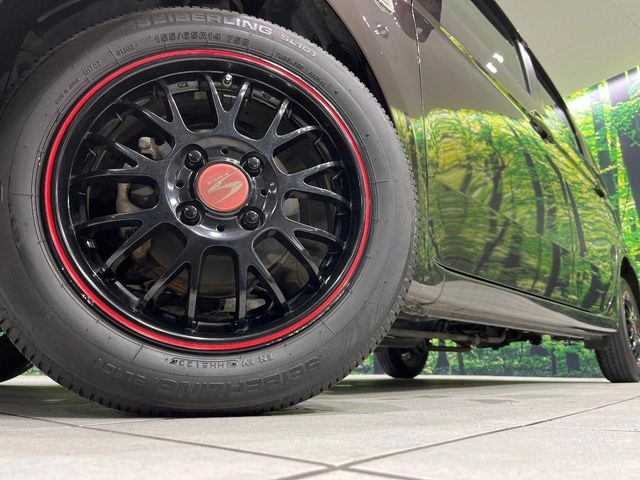 �y14�C���`�A���~�z�C�[���z�O�ςɃ}�b�`�����A���~�z�C�[���𑕒����Ă���܂��B�e��A���~�z�C�[����A�X�^�b�h���X�^�C�����戵�����Ă���܂��B���񂲑��k����������