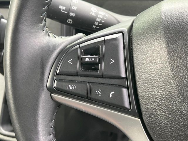 �y�X�e�A�����O�X�C�b�`�z�^�]���A�O������ڐ������炷���ƂȂ��A�I�[�f�B�I���̑��삪�\�ȕ֗��@�\!���S&���K�ȃh���C�u�����o���Ă���܂���