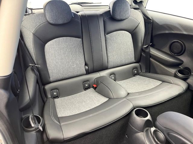 ���㕔���Ȃ��C�ɂȂ�悤�ȃL�Y�E�����ւ��蓙�A�傫�ȃ_���[�W�͂Ȃ��A�ǍD�ȏ�Ԃł��B