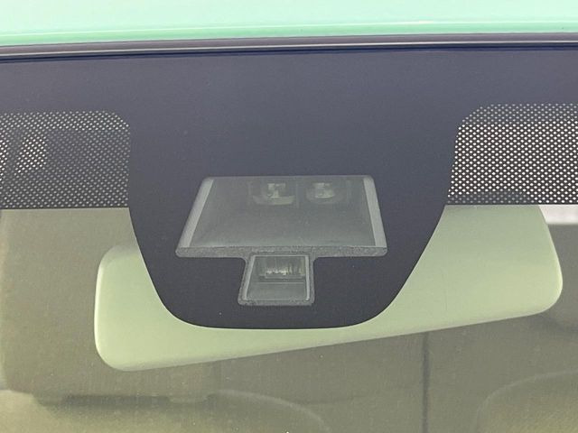 �y�X�Y�L �Z�[�t�e�B�T�|�[�g�z���s���ɑO���̎ԗ�����F�����A�Փ˂������Ȏ��͌x��ƃu���[�L�ŏՓˉ���Ɣ�Q�y�����A�V�X�g�B�����S�Ƀh���C�u�����y���݂��������܂��B