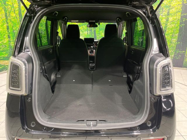 ���i�̂���������ʋ΁A���}���ɏ\���ȉ׎��X�y�[�X���m�ۂ��Ă���܂��B�Z�J���h�V�[�g��|���ƁA�傫�ȉו��̐ύڂ��\�ł���