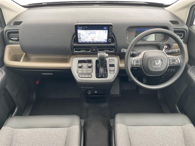 フリード1.5 e:HEV エアー EX