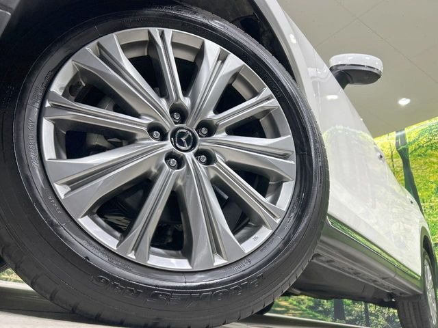 �y����19�C���`�A���~�z�C�[���z�O�ςɃ}�b�`���������A���~�z�C�[���𑕒����Ă���܂��B�e��ЊO�A���~�z�C�[����A�X�^�b�h���X�^�C�����戵�����Ă���܂��B���񂲑��k������