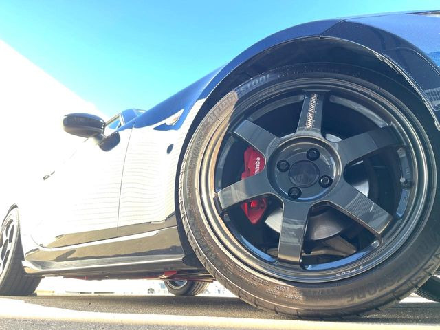 �y17�C���`�A���~�z�C�[���z�l�C��RAYS���A���~�z�C�[���𑕒����Ă���܂��B�e��A���~�z�C�[����A�X�^�b�h���X�^�C�����戵�����Ă���܂��B���񂲑��k����������