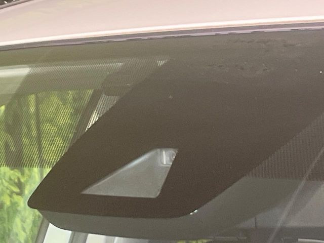 �y�g���^�Z�[�t�e�B�Z���X�z���s���ɑO���̎ԗ�����F�����A�Փ˂������Ȏ��͌x��ƃu���[�L�ŏՓˉ���Ɣ�Q�y�����A�V�X�g�B�����S�Ƀh���C�u�����y���݂��������܂��B