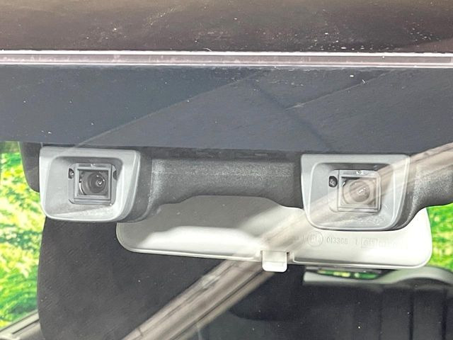 �y�f���A���J�����u���[�L�T�|�[�g�z���s���ɑO���̎ԗ�����F�����A�Փ˂������Ȏ��͌x��ƃu���[�L�ŏՓˉ���Ɣ�Q�y�����A�V�X�g�B�����S�Ƀh���C�u�����y���݂��������܂��B