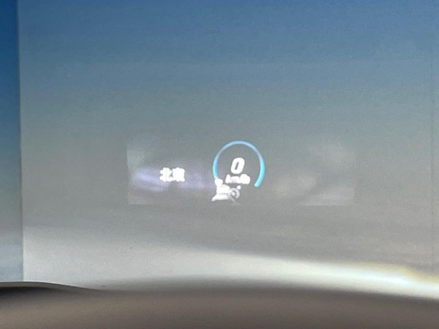 ���w�b�h�A�b�v�f�B�X�v���C:���݂̑��x�⑖�s�����f�W�^���\���ŉ^�]�ȑO���̃K���X�ɓ��e!�^�]���A���������炳���K�v�ȏ����m�F�ł���̂łƂ��Ă��֗��ň��S!